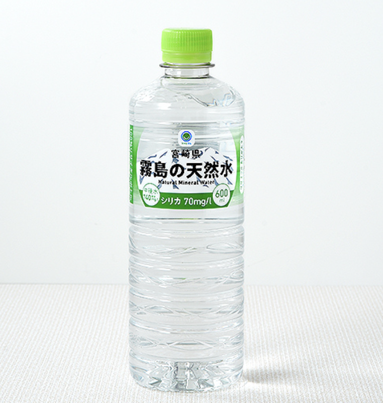 Family Mart 霧島の天然水