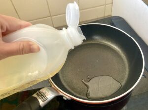 油を引く