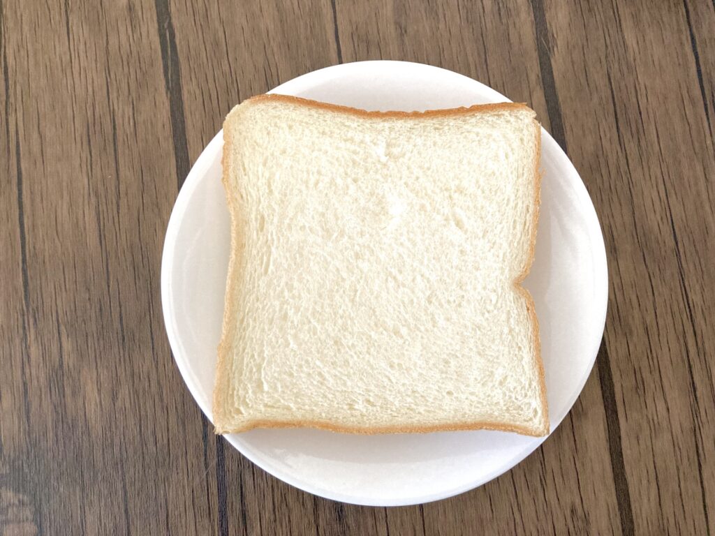 食パン一枚