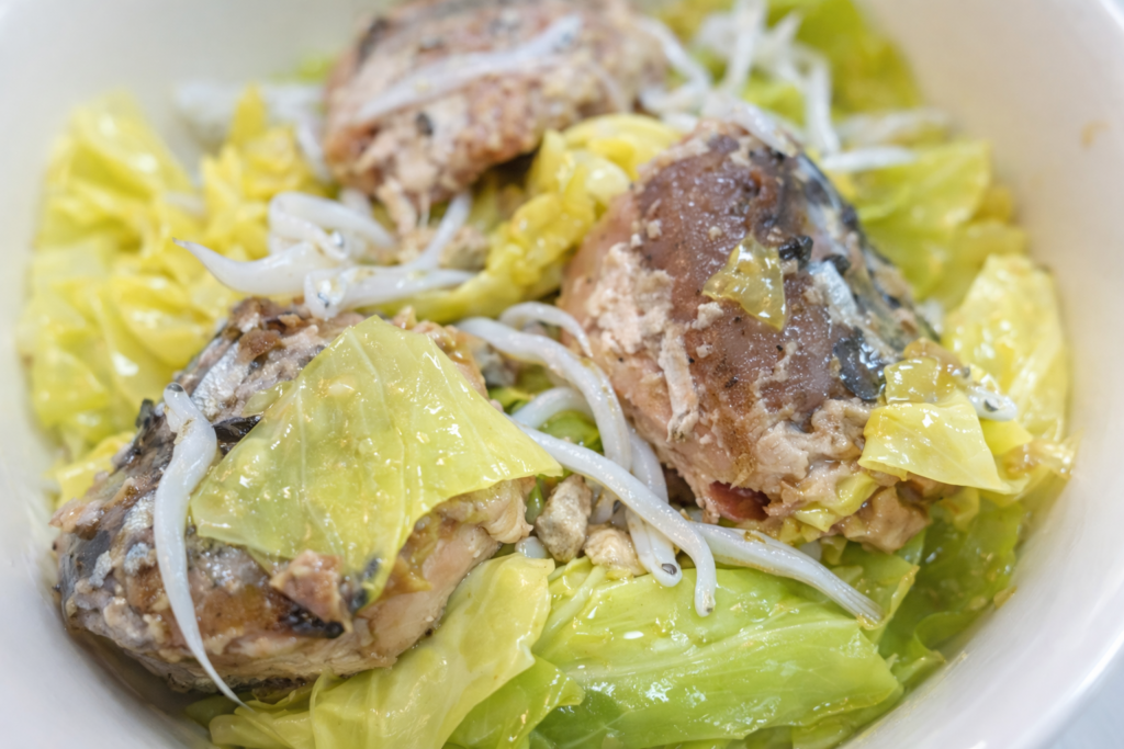 さばのキャベツ蒸し