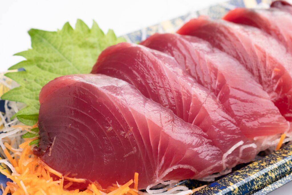 カツオの刺身